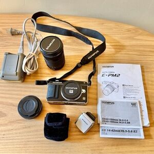 Olympus E-PM2 Digital Camera, 2 Lenses, Flash+Case, Battery+Charger